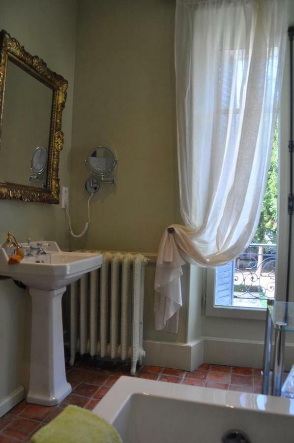Hotel Particulier La Gobine Joigny Extérieur photo